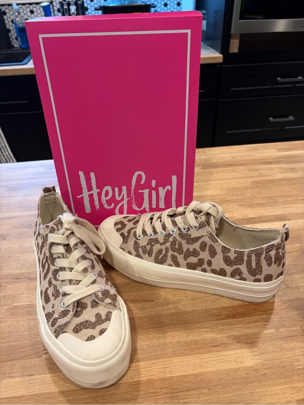 HeyGirl Leopard Print Low-Top Platform Sneakers in Beige